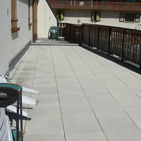 Location : Spacieux 4 Pieces Pour 9 Pers, Proche Centre, Parking Prive, Terrasse Ensoleillee - Fr-1-802-33 Daire Les Gets