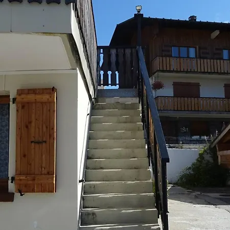Location : Spacieux 4 Pieces Pour 9 Pers, Proche Centre, Parking Prive, Terrasse Ensoleillee - Fr-1-802-33 Daire
