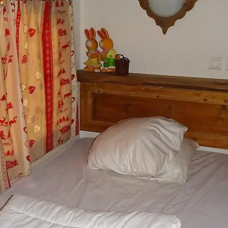 Location : Spacieux 4 Pieces Pour 9 Pers, Proche Centre, Parking Prive, Terrasse Ensoleillee - Fr-1-802-33 Daire Les Gets